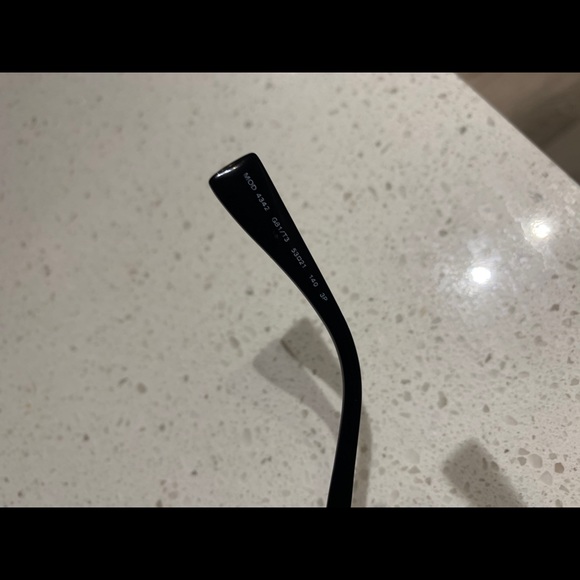 Versace 4342 Sunglasses 🕶 - Picture 3 of 5